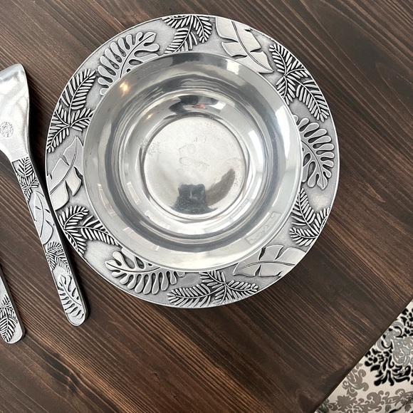 Wilton Armetale Tropical Garden Pewter Serving Bowl and Serving Fork & Spoon - Picture 16 of 16